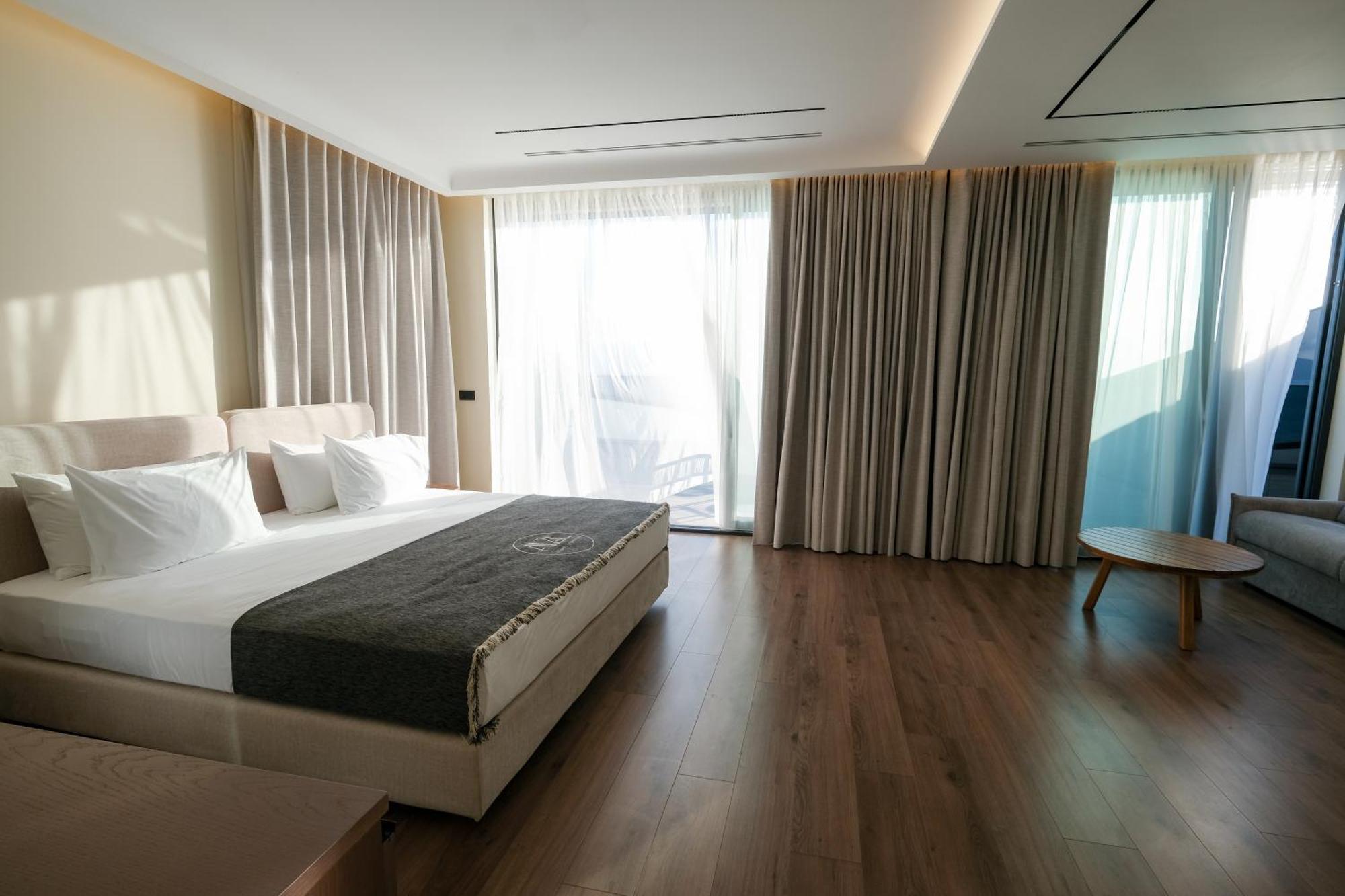 Avanel Signature 5* Sarandë