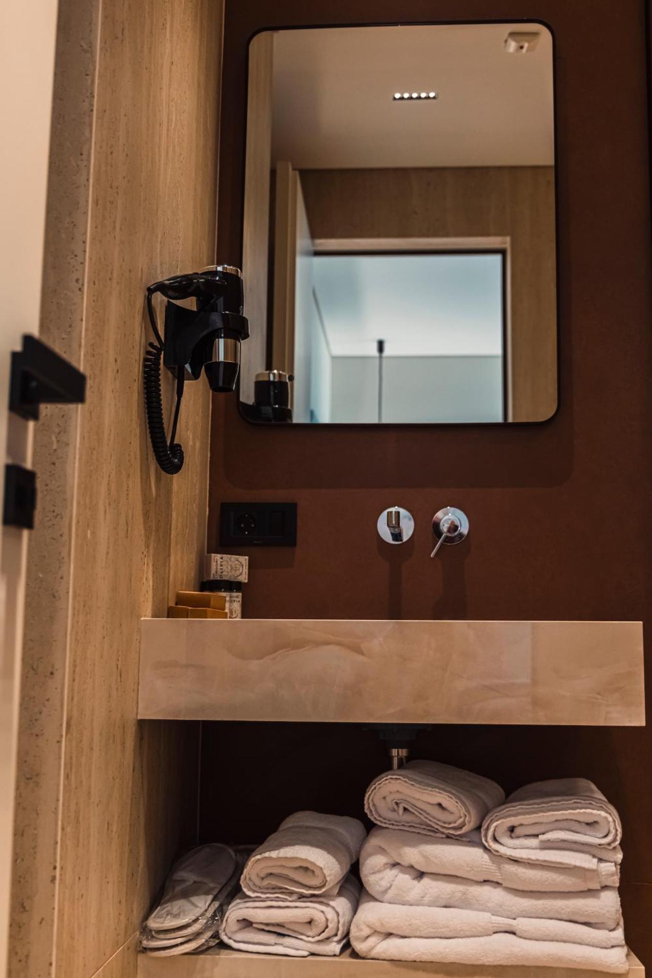 Hotell Avanel Signature Sarandë